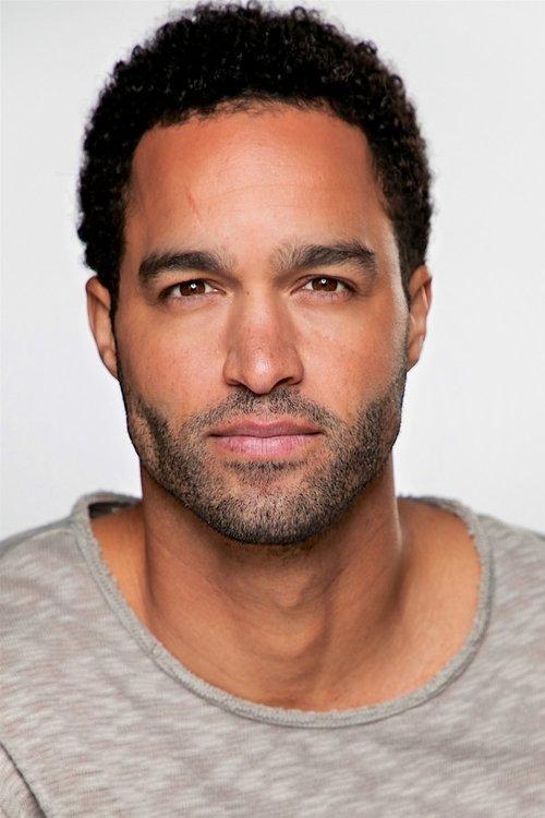 Russell Thomas fotoğrafı