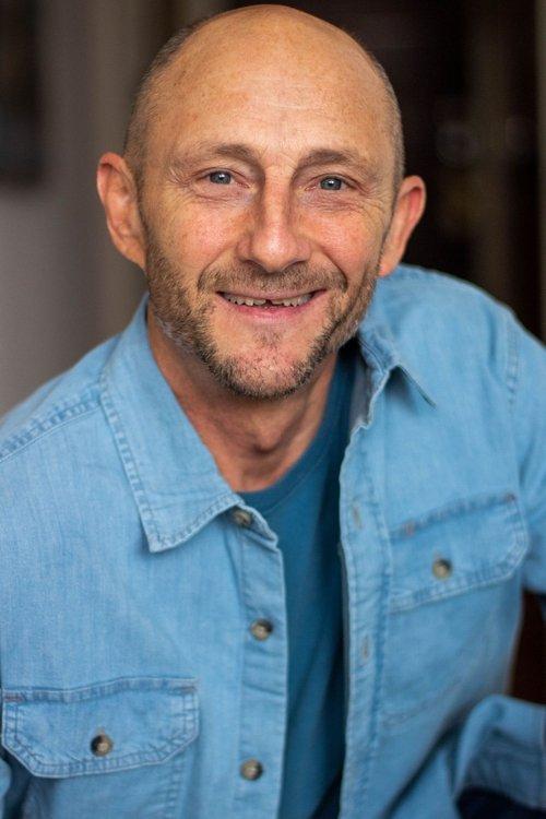 Clay E. Jones fotoğrafı