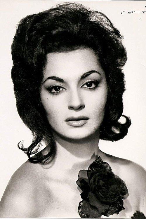 Mikaela Wood fotoğrafı