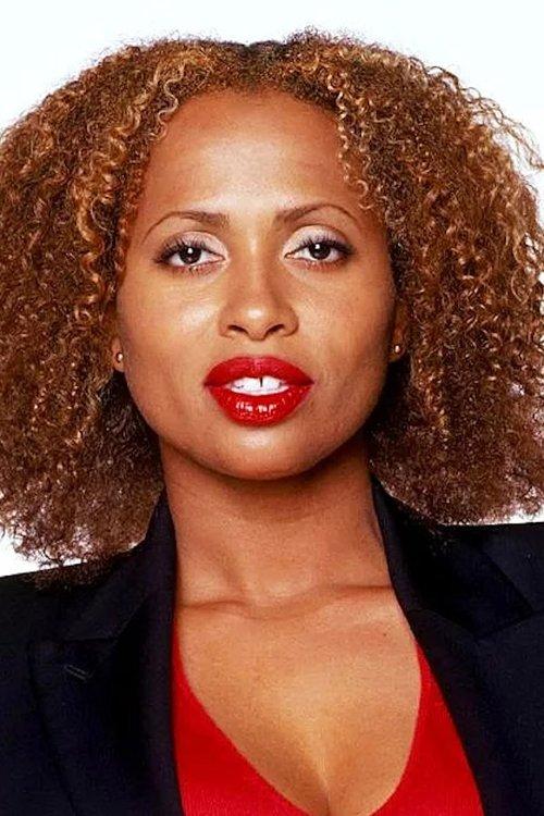 Lisa Nicole Carson fotoğrafı