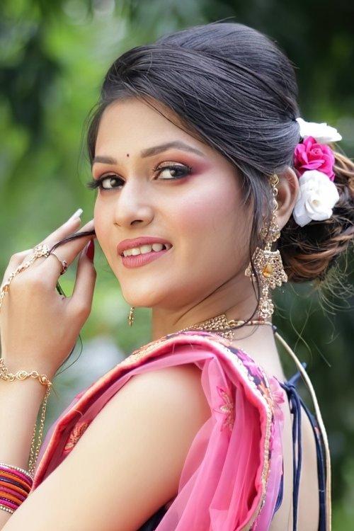 Ayesha Pathan fotoğrafı