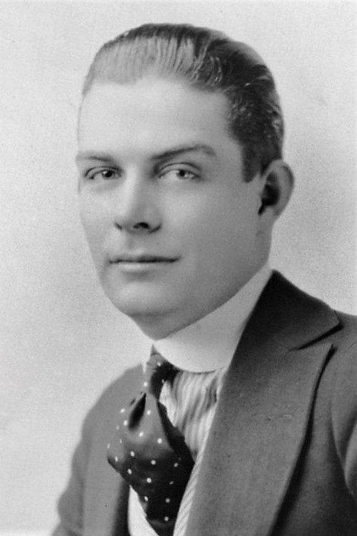 Earle Foxe fotoğrafı