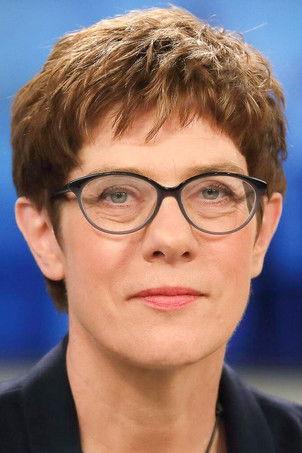 Annegret Kramp-Karrenbauer fotoğrafı