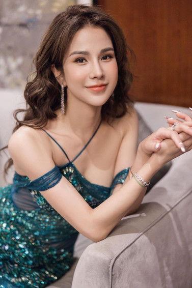 Diệp Lâm Anh fotoğrafı