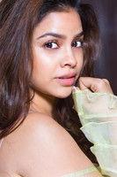 Sumona Chakravarti fotoğrafı