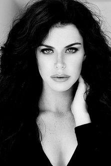 Odette Galbally fotoğrafı