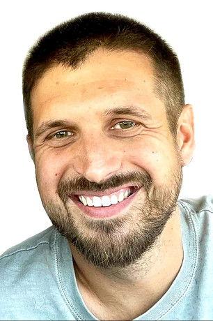 Evan Thomas fotoğrafı