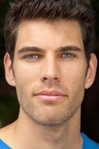 Lachlan Patterson fotoğrafı