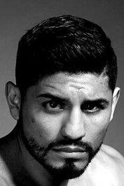 Abner Mares fotoğrafı