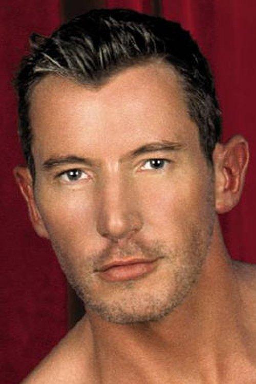 Aiden Shaw fotoğrafı