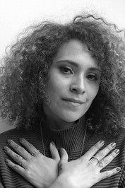 Claudia Sainte-Luce fotoğrafı