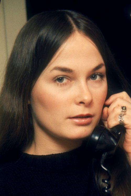 Tina Russell fotoğrafı