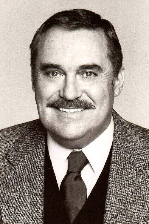 Christopher Hewett fotoğrafı