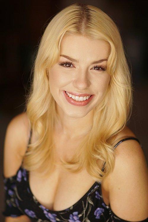 Elizabeth Mears fotoğrafı