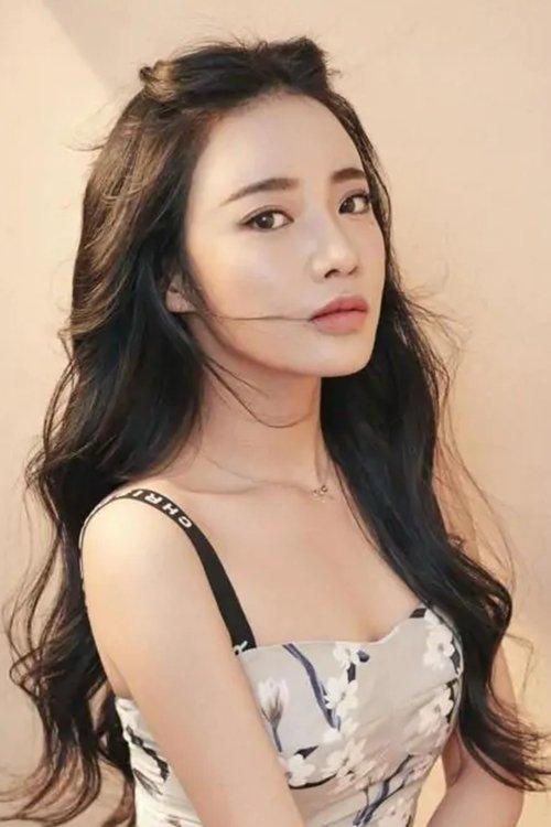 Hong Shiya fotoğrafı