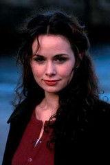 Zoë Eeles fotoğrafı