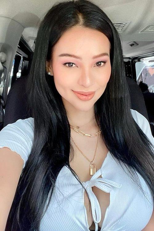 Sunshine Guimary fotoğrafı