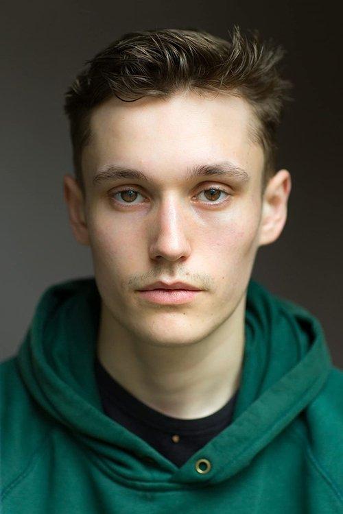 Hector Hewer fotoğrafı