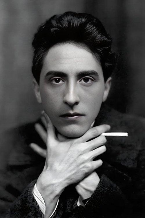 Jean Cocteau fotoğrafı