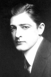 George Webb fotoğrafı