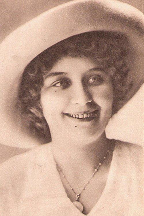 Renée Sylvaire fotoğrafı