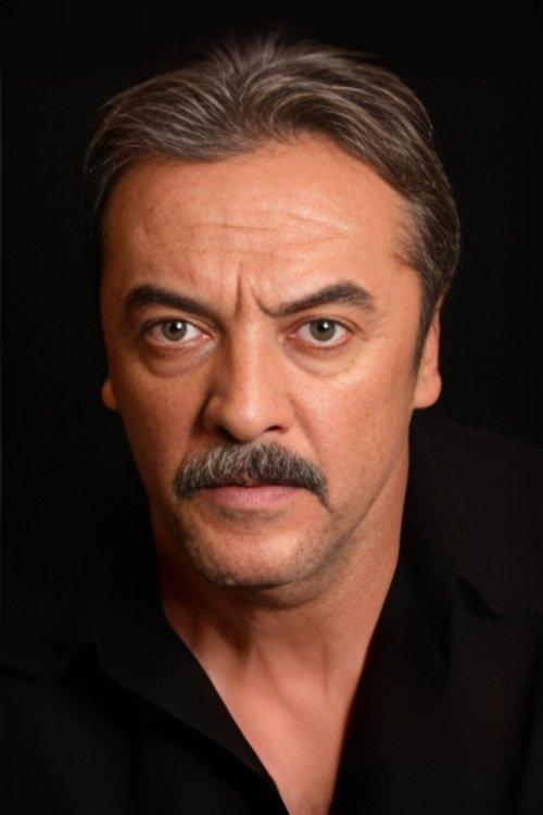 Mesut Akusta fotoğrafı