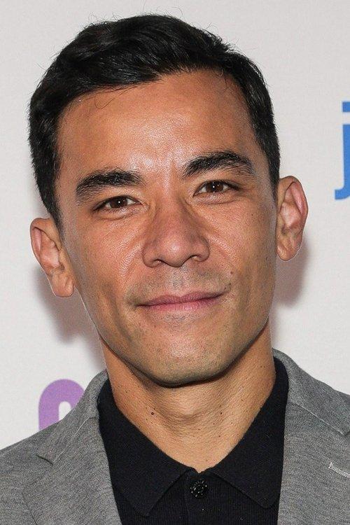 Conrad Ricamora fotoğrafı