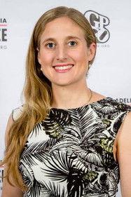 Megan Riakos fotoğrafı