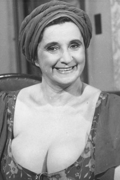 Thelma Reston fotoğrafı