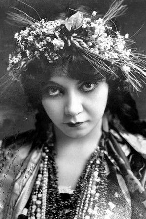 Camille Astor fotoğrafı