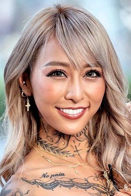 Mana Izumi fotoğrafı