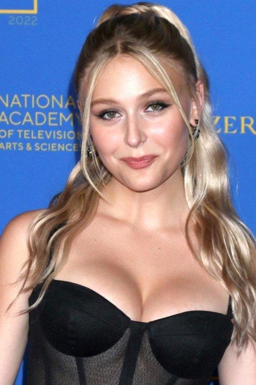 Alyvia Alyn Lind fotoğrafı