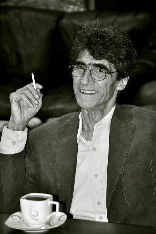 Nasser Taghvai fotoğrafı