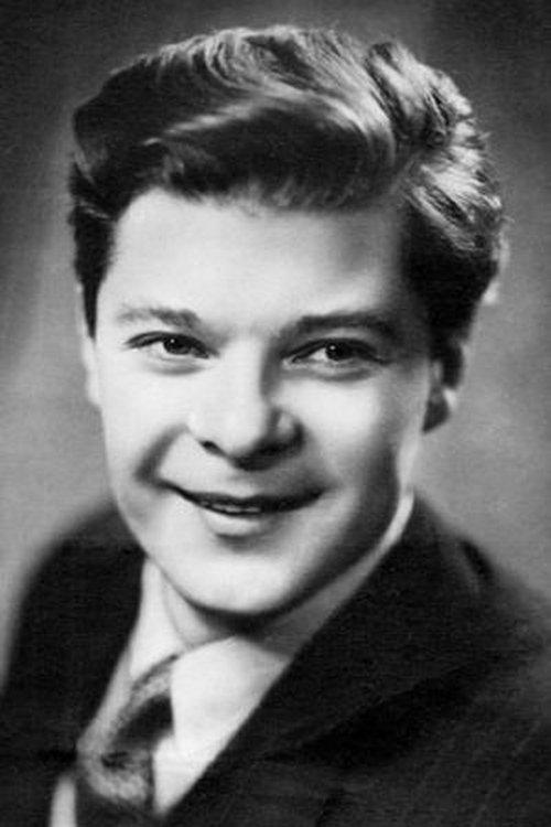 Aleksandr Mikhajlov fotoğrafı