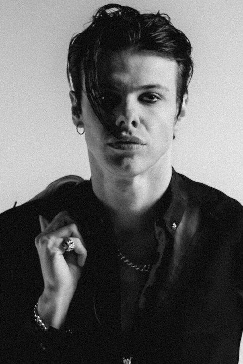 YUNGBLUD fotoğrafı