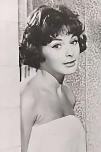 Lynette Bernay fotoğrafı