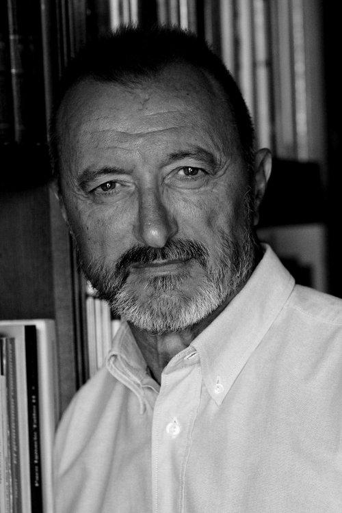 Arturo Pérez-Reverte fotoğrafı
