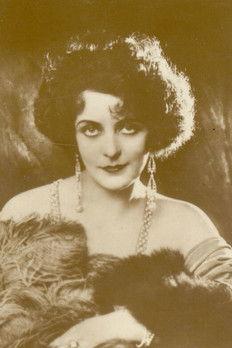 Ruth Weyher fotoğrafı