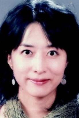 Shin Yoon-Jung fotoğrafı