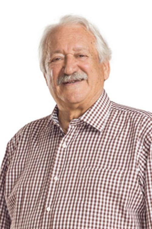 Erman Okay fotoğrafı