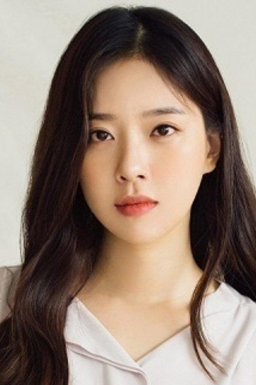 Song Min-gyeong fotoğrafı