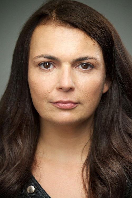 Zoe Watkins fotoğrafı