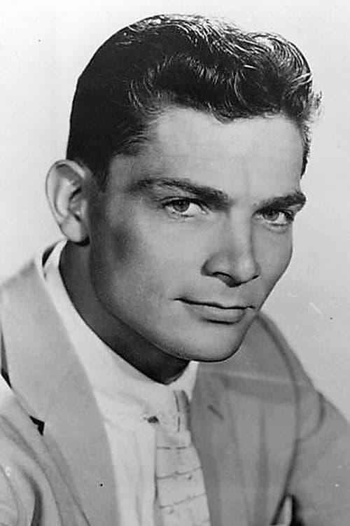 Larry Pennell fotoğrafı