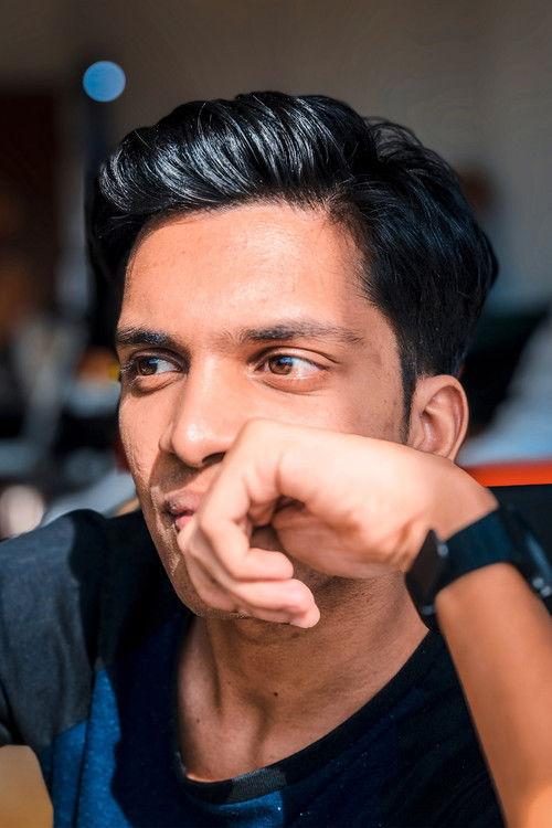 Kavivarmen Vigneswaran fotoğrafı