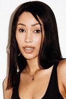 Snoochie Shy fotoğrafı