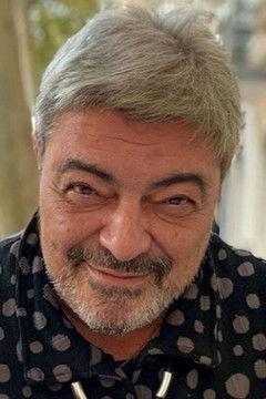 Antonio Canales fotoğrafı