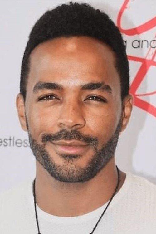 Sean Dominic fotoğrafı