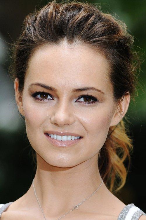 Kara Tointon fotoğrafı