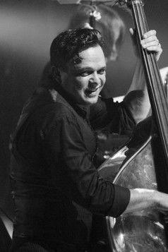 Dominic Davis fotoğrafı