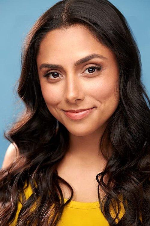 Michelle Khare fotoğrafı